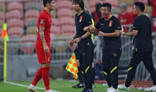 kaiyun-国足五后卫=自杀？机关算尽太聪明 终是一场空欢喜