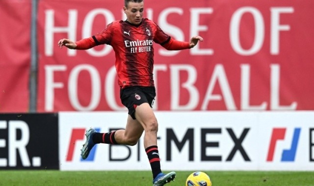 kaiyun-迪马：米兰希望卡马达归队并接管他的肩伤治疗，但莱切不想放他走