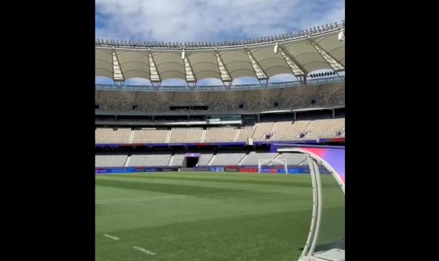 开云-明日中国女足决战澳大利亚！马德兴晒现场视频：估计明天有6万人